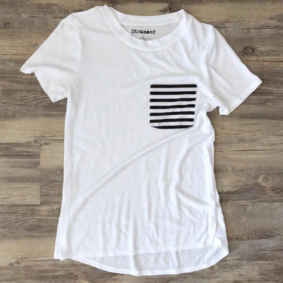 🌼T-shirt with Functional Striped Pocket - Picture 2 of 8